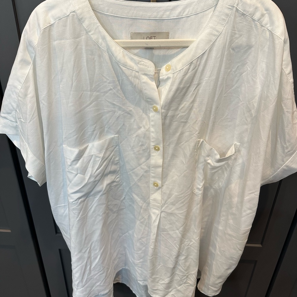 LOFT White Short Sleeve Button Down Shirt